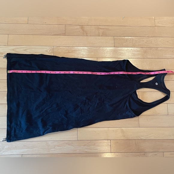 Lululemon black stretchy dress with mesh lining - Picture 5 of 7